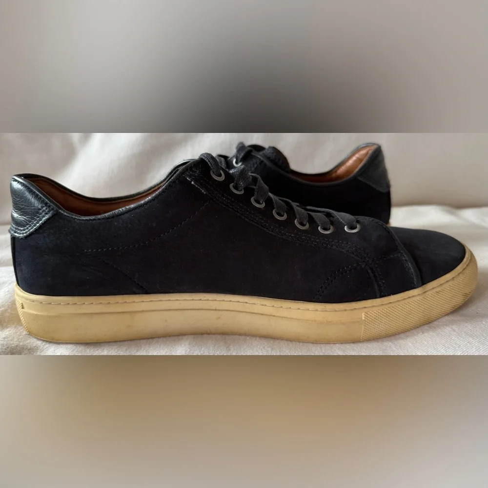Frye Men's Walker Low Lace sneaker in black suede/leather SZ11